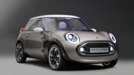 Mini Rocketman Concept - przód - reflektory włączone