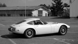 Toyota 2000GT - prawy bok