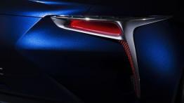 Lexus LF-LC Concept - prawy tylny reflektor - włączony