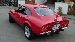 Opel GT - widok z tyłu