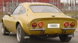 Opel GT - widok z tyłu