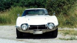 Toyota 2000GT - widok z przodu