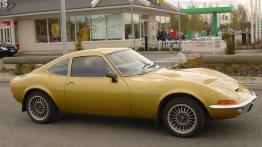 Opel GT - prawy bok