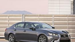 Lexus GS F Sport - prawy bok