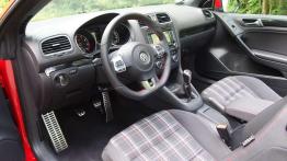 Sport pod gołym niebem - Volkswagen Golf GTI Cabriolet