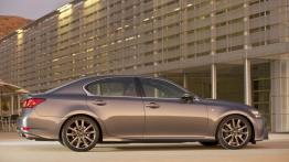 Lexus GS F Sport - prawy bok