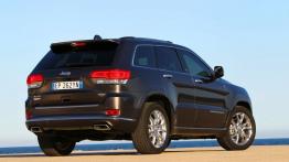 Jeep Grand Cherokee IV Facelifting (2014) Summit - widok z tyłu