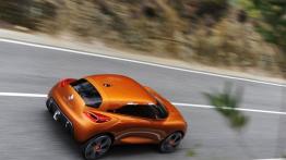 Renault Captur Concept - tył - reflektory włączone