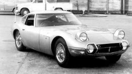 Toyota 2000GT - widok z przodu