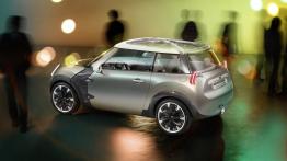 Mini Rocketman Concept - tył - reflektory włączone