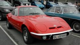 Opel GT - widok z przodu