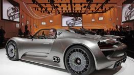 Porsche 918 Concept - widok z tyłu