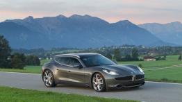 Fisker Surf - prawy bok