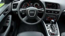 Audi Q5 2.0 TDI S-Tronic - ladies first?