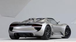 Porsche 918 Concept - widok z tyłu