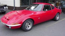 Opel GT - widok z przodu