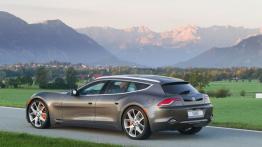 Fisker Surf - lewy bok