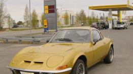 Opel GT - widok z przodu