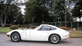 Toyota 2000GT - lewy bok