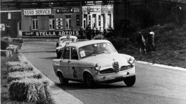 Alfa Romeo Giulietta - widok z przodu