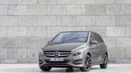 Mercedes B 220 CDI 4MATIC (W 246) Facelifting - widok z przodu