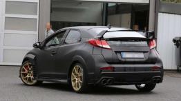 Honda Civic Type-R wypatrzona bez kamuflażu