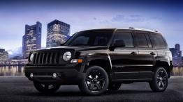 Jeep Patriot Altitude - lewy bok