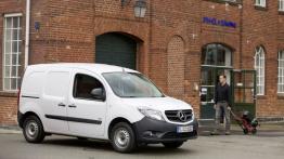 Mercedes Citan Furgon długi - prawy bok