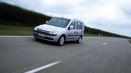 Opel Combo C Tour - widok z przodu