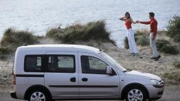 Opel Combo C Tour - prawy bok