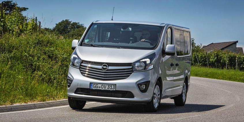 Można już składać zamówienia na Ople Vivaro Kombi Elegance i Tourer