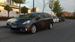 Toyota Prius Plus - widok z przodu