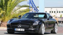 Mercedes SLS AMG Brabus - widok z przodu