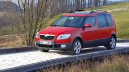 Skoda Roomster Scout - widok z przodu