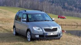 Skoda Roomster Scout - widok z przodu