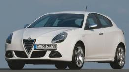 Alfa Romeo Giulietta Nuova - widok z przodu