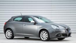 Alfa Romeo Giulietta Nuova - prawy bok