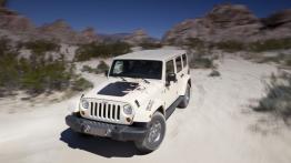 Jeep Wrangler Mojave - przód - reflektory wyłączone