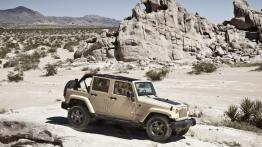 Jeep Wrangler Mojave - prawy bok