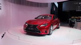 Paris Motor Show 2018 - Lexus - widok z przodu