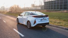 Toyota Prius PHV – czy hybryda nadaje się na długie trasy?