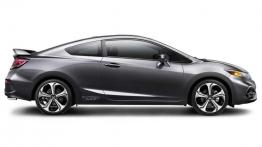 Honda Civic Si Coupe oraz Sedan - zza wielkiej wody