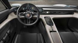 Porsche Mission E - elektryzujący następca Panamery?