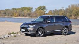 Mitsubishi Outlander 2.2 DID Intense Plus 4WD - Dla kierowcy