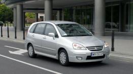 Suzuki Liana 1.6 (106 KM) hatchback - widok z przodu