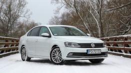 Volkswagen Jetta VI Facelifting - galeria redakcyjna - widok z przodu