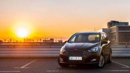 Ford Grand C-Max (2016) - galeria redakcyjna - widok z przodu